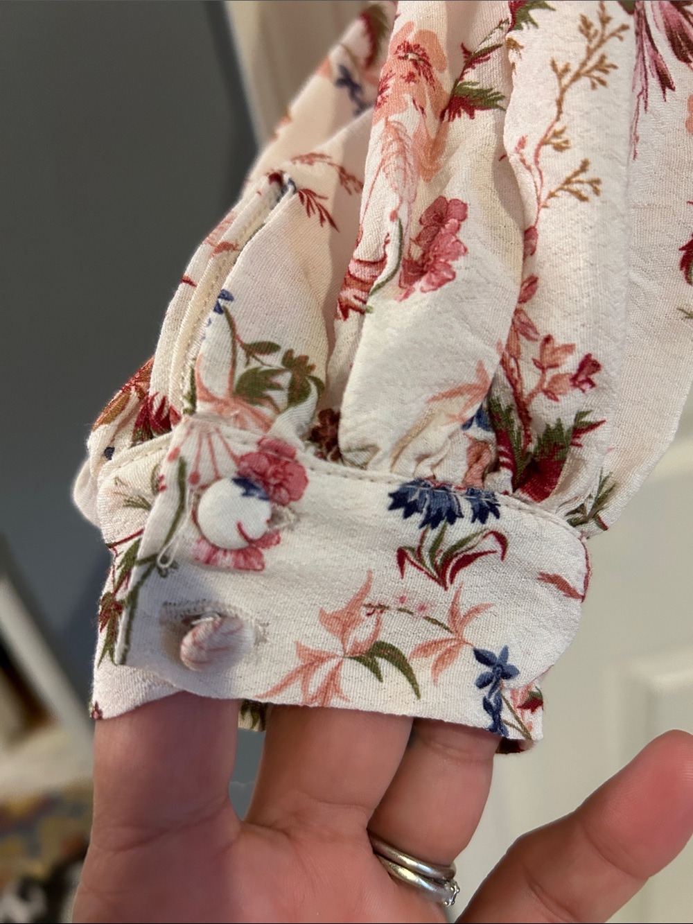 ⚜️ Penelope Rose Cream Floral Lace-Yoke Blouse - Picture 4 of 7